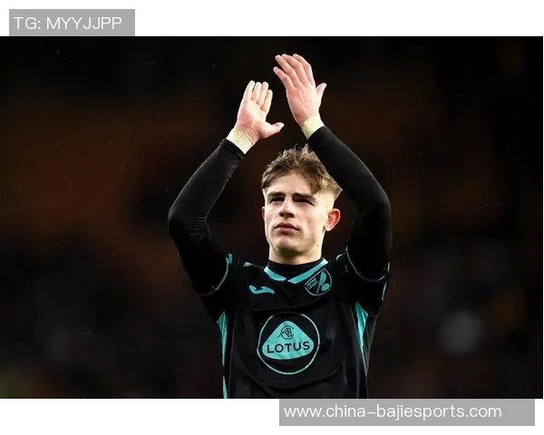 庆祝丹尼斯埃尔文60岁生日曼联社交媒体送上温馨祝福 庆祝丹尼斯埃尔文60岁生日曼联社交媒体送上温馨祝福