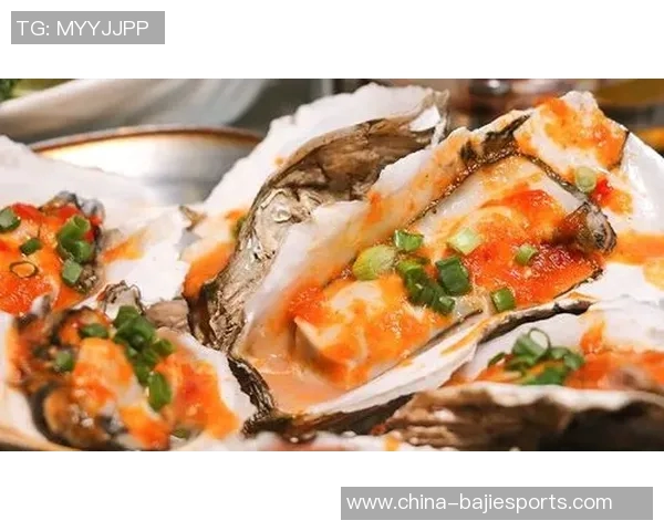 热巴羡慕阿贾现场观战前后反穿展示男友名字与号码的甜蜜瞬间 热巴羡慕阿贾现场观战前后反穿展示男友名字与号码的甜蜜瞬间