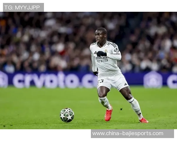 马卡评论：皇马球员因亚马尔激励斗志十足但他无法与梅西相提并论